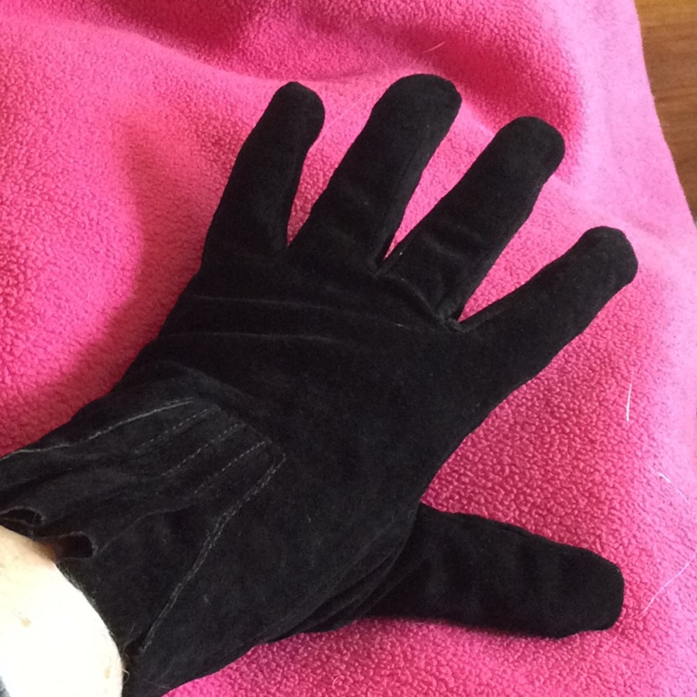 Black suede gloves